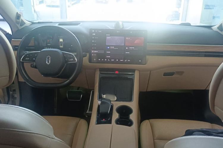 Used Hima AITO M5 2022 Pure Electric Rear-Drive Standard Edition Center Console