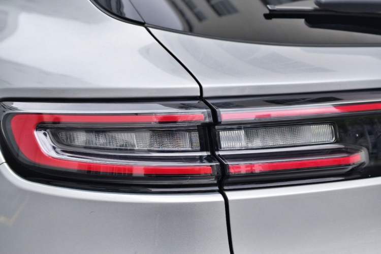 Used Hima AITO M5 2022 Range-Extended Rear-Drive Standard Version Exterior 8