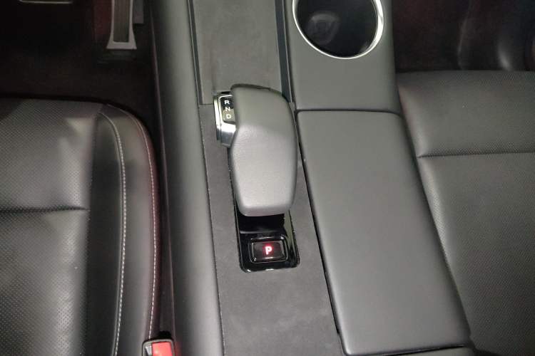 Used Hima AITO M5 2022 Range-Extended Rear-Drive Standard Version Gear Lever