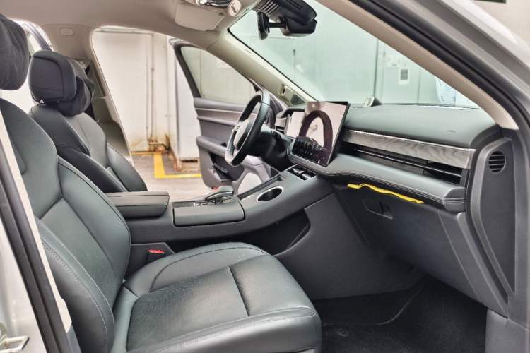 Used Hima AITO M5 2022 Range-Extended Rear-Drive Standard Version Interior 3