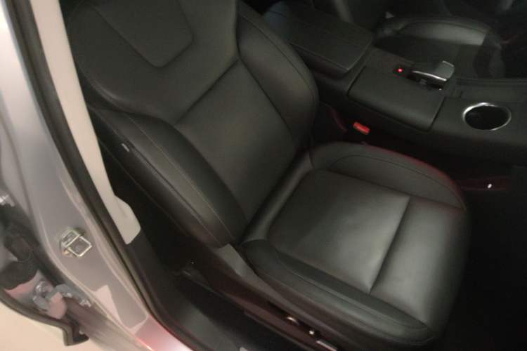 Used Hima AITO M5 2022 Range-Extended Rear-Drive Standard Version Right Front Seat