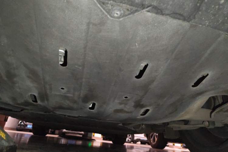 Used Hima AITO M5 2022 Extended-Range Four-Wheel Drive Ultimate Edition Chassis Rear