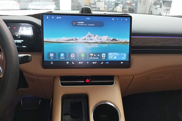 Used Hima AITO M5 2022 Extended-Range Four-Wheel Drive Flagship Edition Audio And AC Panel