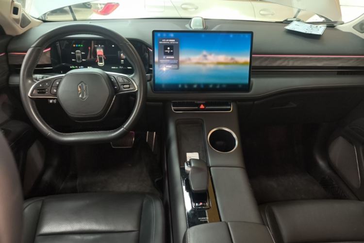 Used Hima AITO M5 2022 Extended-Range Four-Wheel Drive Performance Version Center Console
