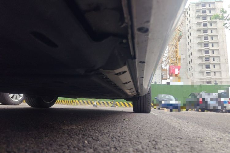Used Hima AITO M5 2022 Extended-Range Four-Wheel Drive Performance Version Chassis Front Left