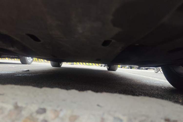 Used Hima AITO M5 2022 Extended-Range Four-Wheel Drive Performance Version Chassis Front