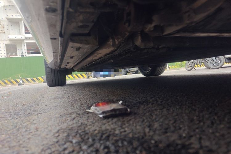 Used Hima AITO M5 2022 Extended-Range Four-Wheel Drive Performance Version Chassis Front Right
