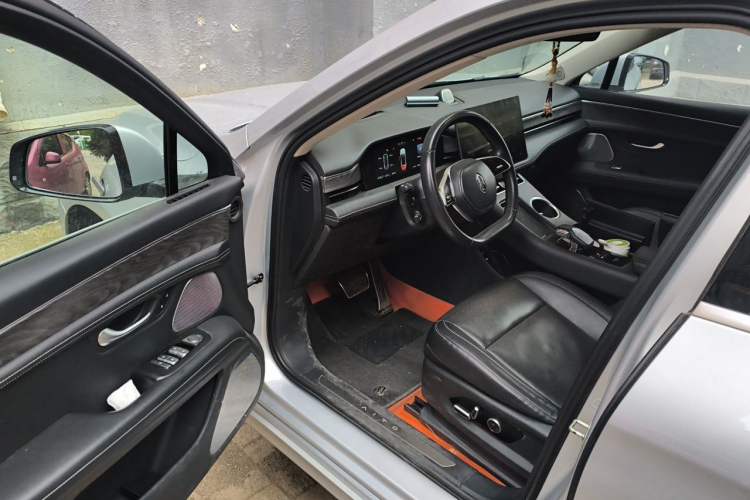 Used Hima AITO M5 2022 Extended-Range Four-Wheel Drive Performance Version Driver Seat