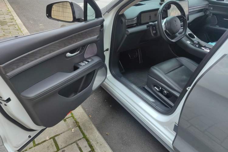 Used Hima AITO M5 2022 Range-Extended Rear-Drive Standard Version Driver Seat