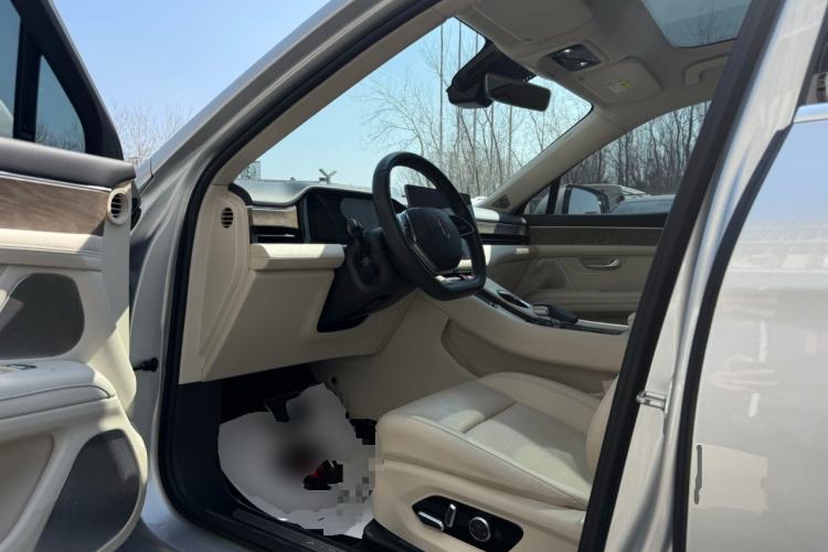 Used Hima AITO M5 2022 Extended-Range Four-Wheel Drive Ultimate Edition Driver Seat