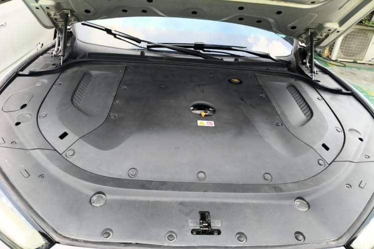 Used Hima AITO M5 2022 Range-Extended Rear-Drive Standard Version Engine Bay