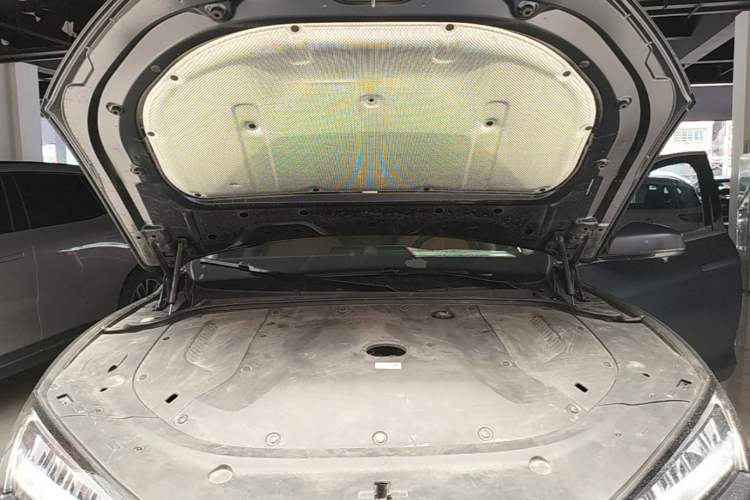Used Hima AITO M5 2022 Extended-Range Four-Wheel Drive Flagship Edition Engine Bay