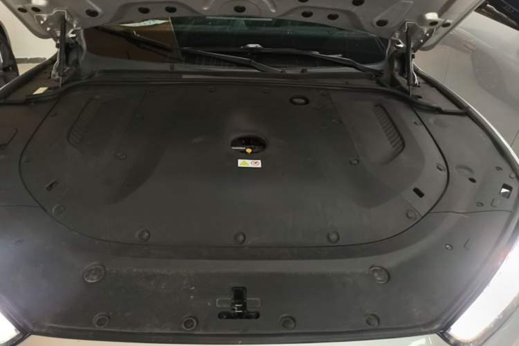 Used Hima AITO M5 2022 Extended-Range Four-Wheel Drive Performance Version Engine Bay