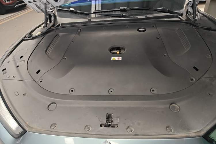 Used Hima AITO M5 2022 Range-Extended Rear-Drive Standard Version Engine Bay