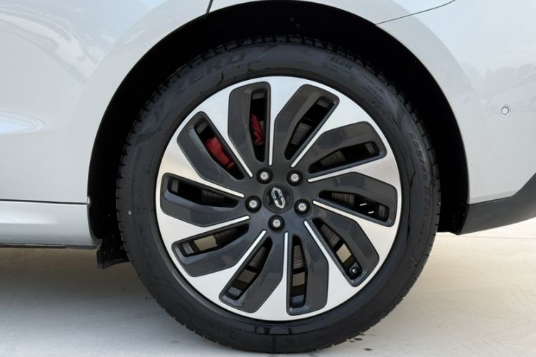 Used Hima AITO M5 2022 Extended-Range Four-Wheel Drive Ultimate Edition Exterior 4