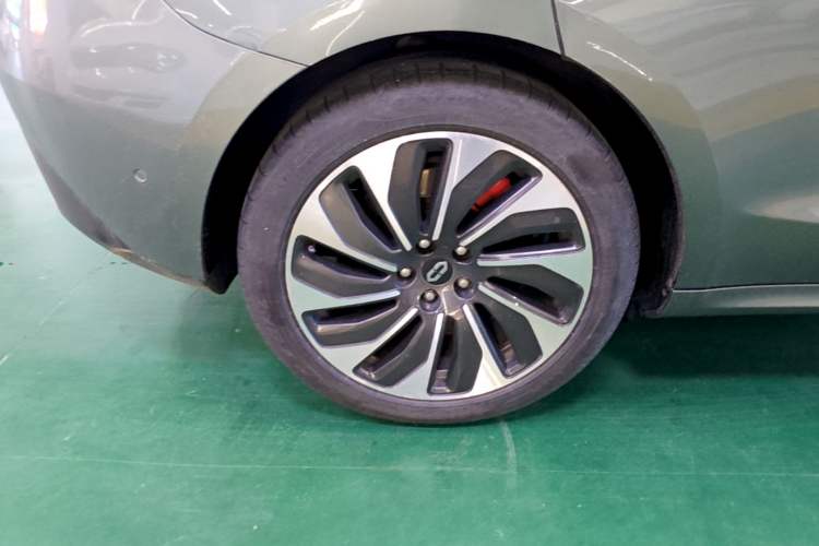 Used Hima AITO M5 2022 Extended-Range Four-Wheel Drive Ultimate Edition Exterior 5
