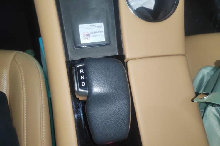 Used Hima AITO M5 2022 Pure Electric All-Wheel-Drive Performance Edition Gear Lever