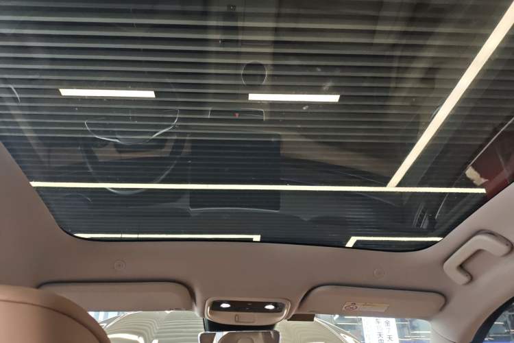 Used Hima AITO M5 2022 Range-Extended Rear-Drive Standard Version Headliner