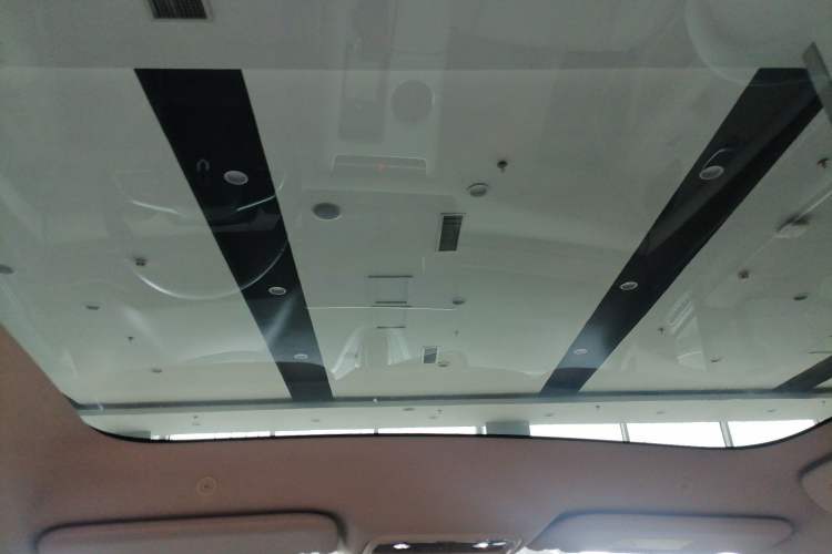Used Hima AITO M5 2022 Extended-Range Four-Wheel Drive Ultimate Edition Headliner