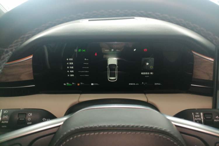 Used Hima AITO M5 2022 Extended-Range Four-Wheel Drive Ultimate Edition Instrument Cluster