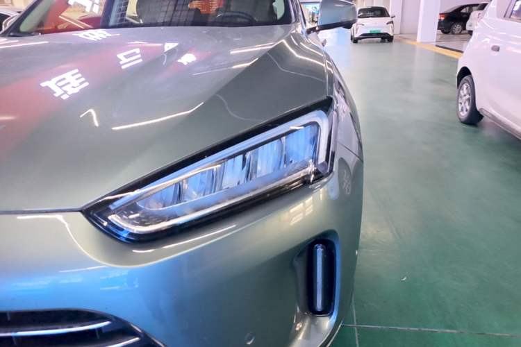 Used Hima AITO M5 2022 Extended-Range Four-Wheel Drive Ultimate Edition Left Front Headlight