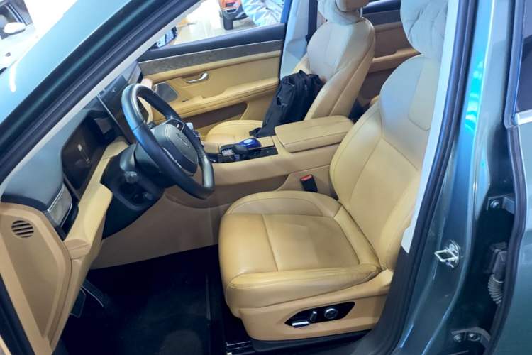 Used Hima AITO M5 2022 Extended-Range Four-Wheel Drive Ultimate Edition Left Front Seat