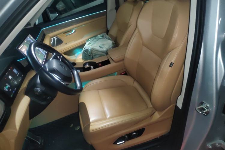 Used Hima AITO M5 2022 Pure Electric All-Wheel-Drive Performance Edition Left Front Seat