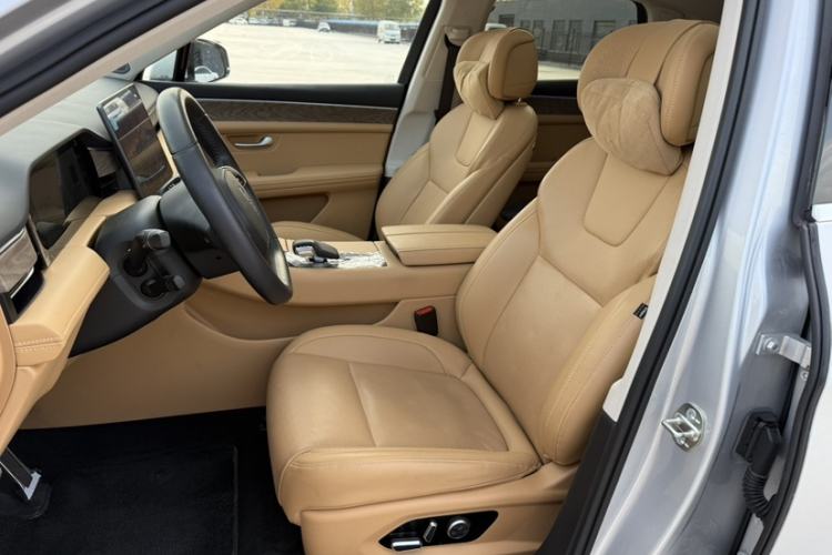Used Hima AITO M5 2022 Extended-Range Four-Wheel Drive Ultimate Edition Left Front Seat