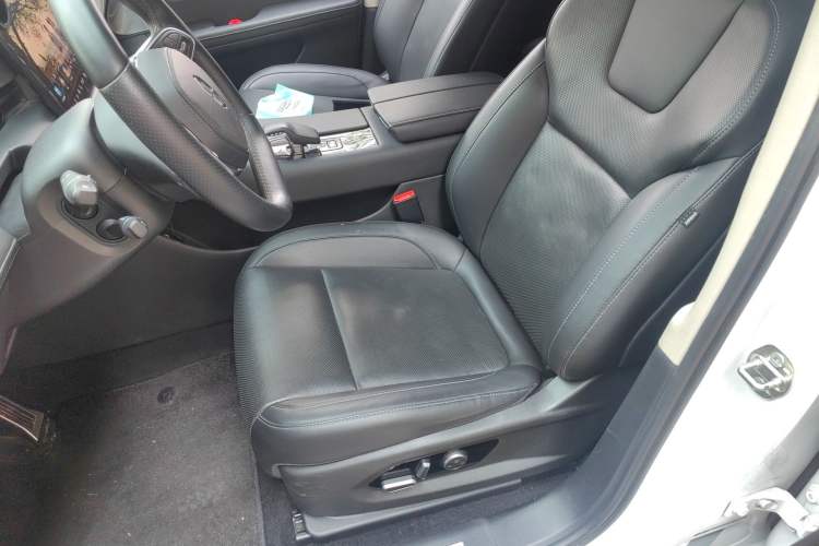 Used Hima AITO M5 2022 Range-Extended Rear-Drive Standard Version Left Front Seat