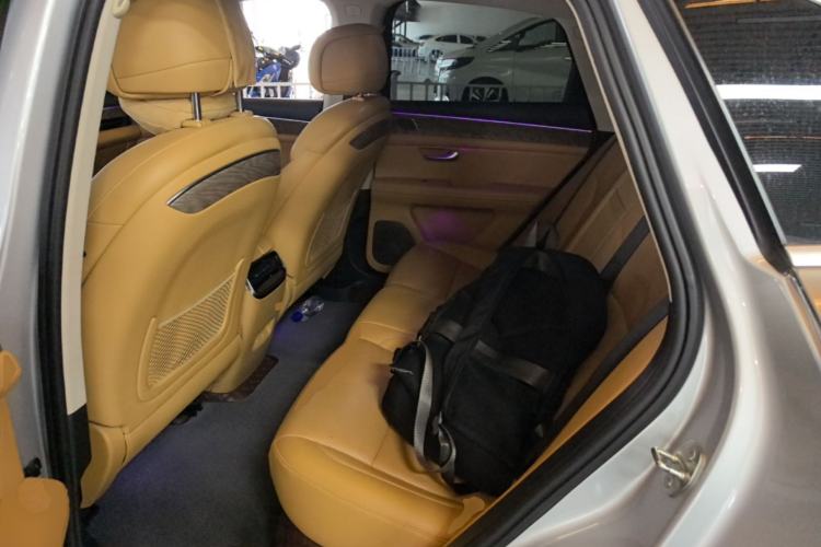 Used Hima AITO M5 2022 Range-Extended Rear-Drive Standard Version Left Rear Seat