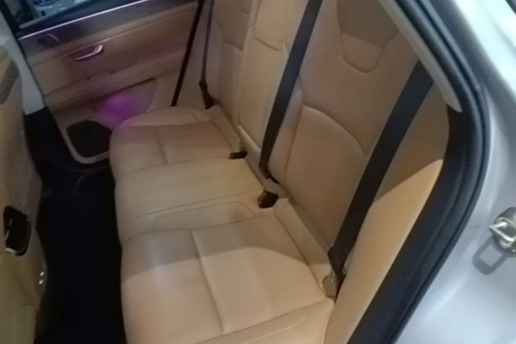 Used Hima AITO M5 2022 Extended-Range Four-Wheel Drive Performance Version Left Rear Seat