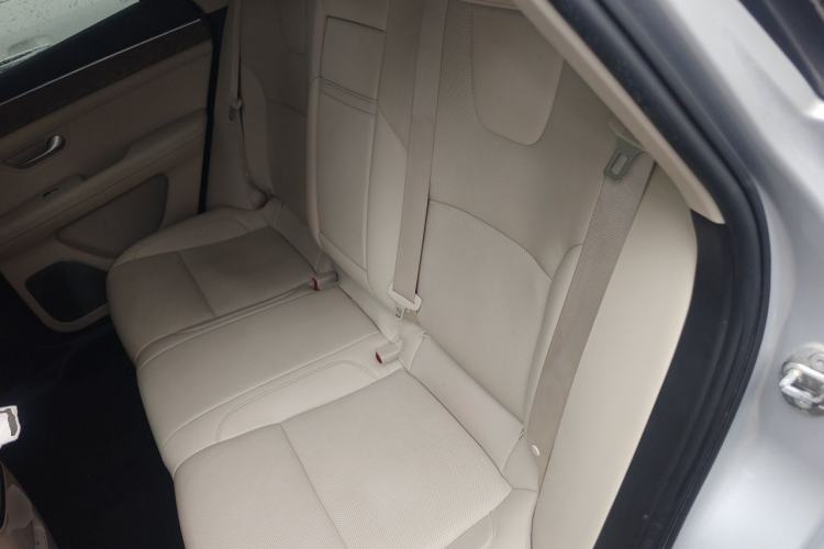Used Hima AITO M5 2022 Extended-Range Four-Wheel Drive Performance Version Left Rear Seat