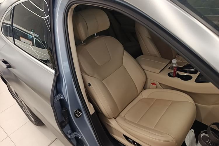 Used Hima AITO M5 2022 Pure Electric Rear-Drive Standard Edition Right Front Seat