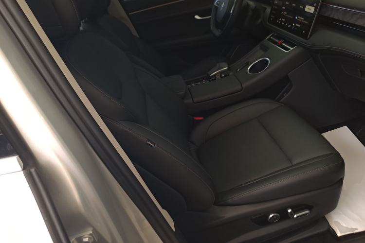 Used Hima AITO M5 2022 Extended-Range Four-Wheel Drive Performance Version Right Front Seat