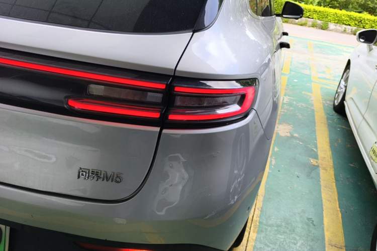 Used Hima AITO M5 2022 Range-Extended Rear-Drive Standard Version Right Rear Taillight