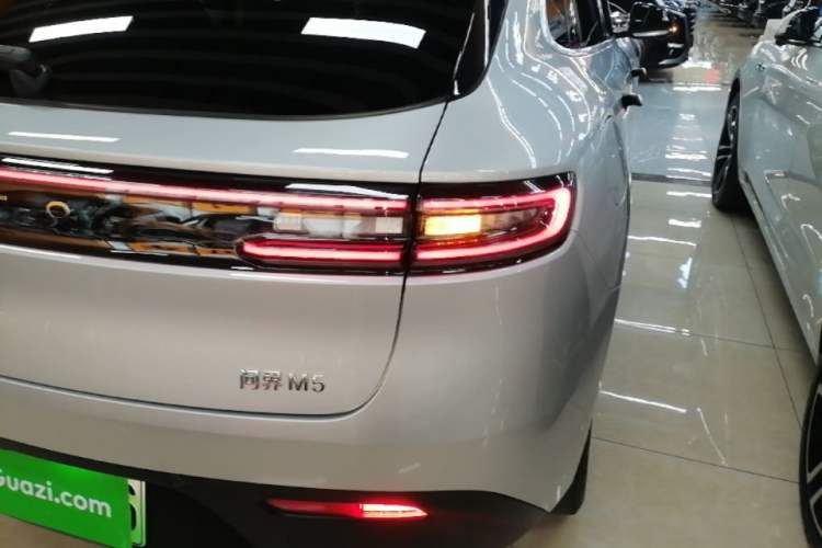 Used Hima AITO M5 2022 Range-Extended Rear-Drive Standard Version Right Rear Taillight