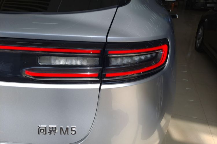 Used Hima AITO M5 2022 Extended-Range Four-Wheel Drive Performance Version Right Rear Taillight