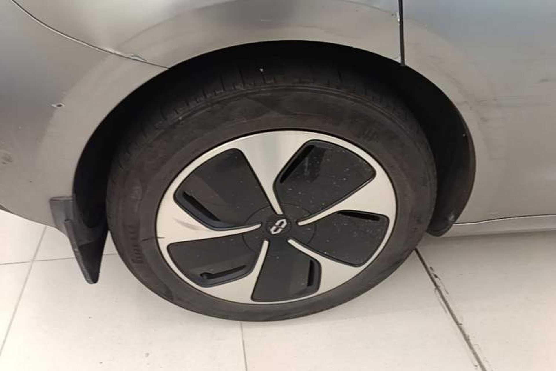 Used Hima AITO M5 2022 Pure Electric Rear-Drive Standard Edition Right Rear Wheel Hub