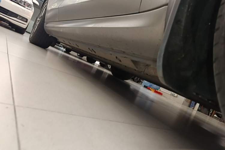 Used Hima AITO M5 2022 Pure Electric Rear-Drive Standard Edition Right Side Sill