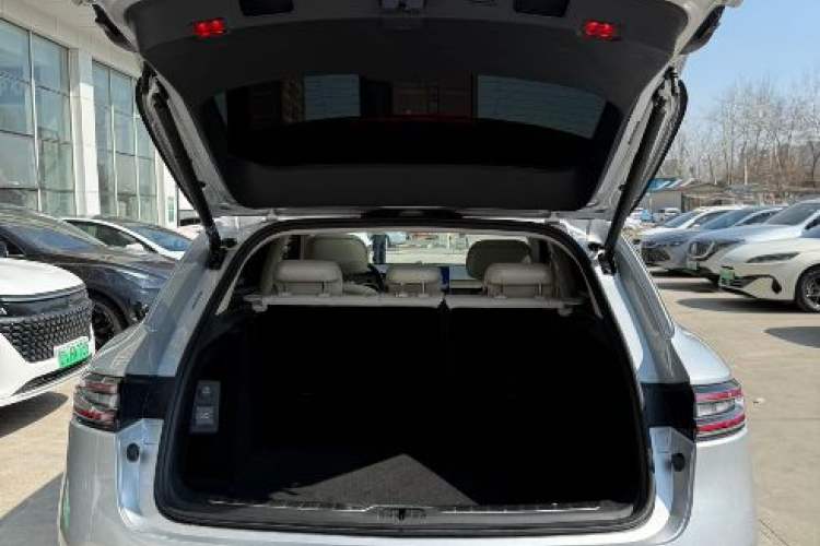 Used Hima AITO M5 2022 Extended-Range Four-Wheel Drive Ultimate Edition Trunk