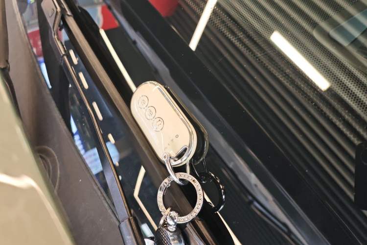 Used Hima AITO M5 2022 Range-Extended Rear-Drive Standard Version Vehicle Key