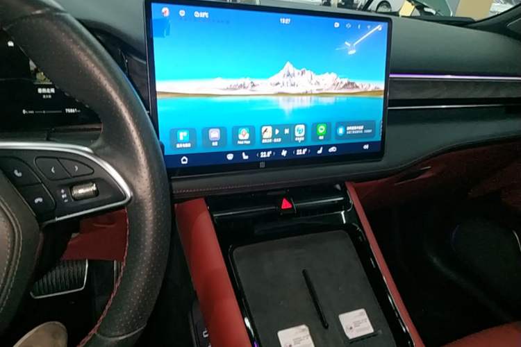 Used Hima AITO M5 2022 Pure Electric All-Wheel-Drive Performance Edition Audio And AC Panel
