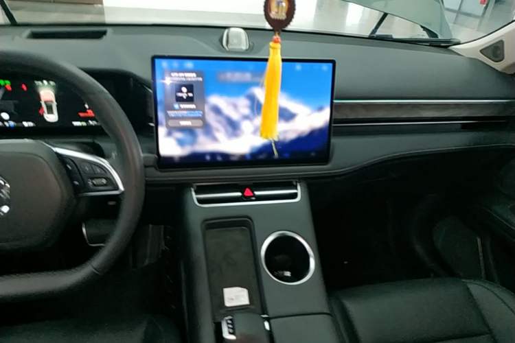 Used Hima AITO M5 2022 Extended-Range Four-Wheel Drive Performance Version Audio And AC Panel