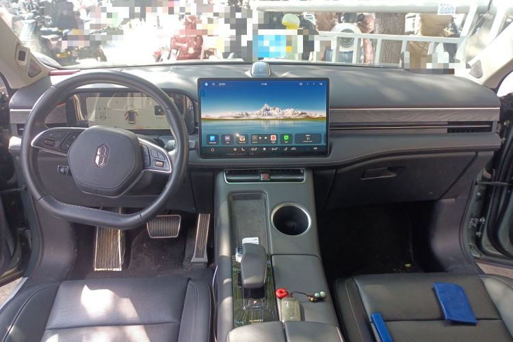 Used Hima AITO M5 2022 Extended-Range Four-Wheel Drive Ultimate Edition Center Console