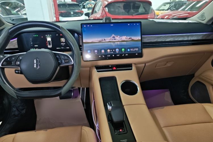 Used Hima AITO M5 2022 Extended-Range Four-Wheel Drive Ultimate Edition Center Console