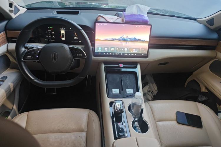 Used Hima AITO M5 2022 Pure Electric All-Wheel-Drive Performance Edition Center Console