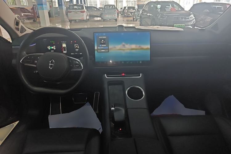 Used Hima AITO M5 2022 Extended-Range Four-Wheel Drive Performance Version Center Console