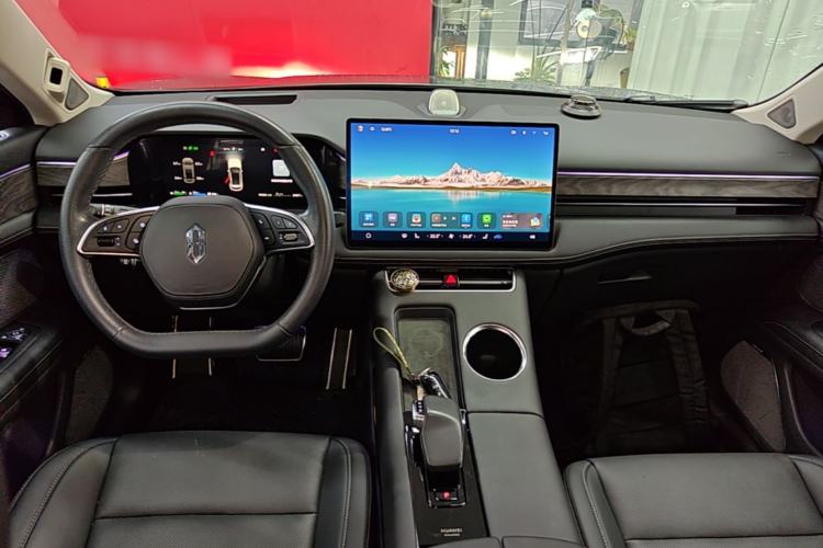 Used Hima AITO M5 2022 Extended-Range Four-Wheel Drive Performance Version Center Console