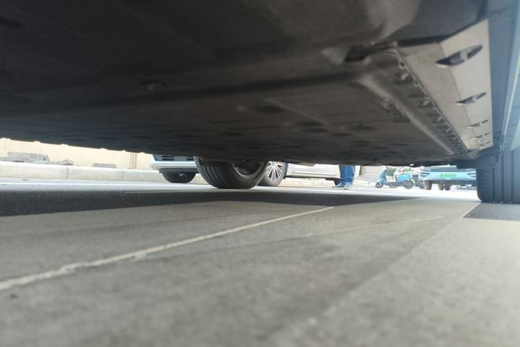 Used Hima AITO M5 2022 Extended-Range Four-Wheel Drive Performance Version Chassis Front Left