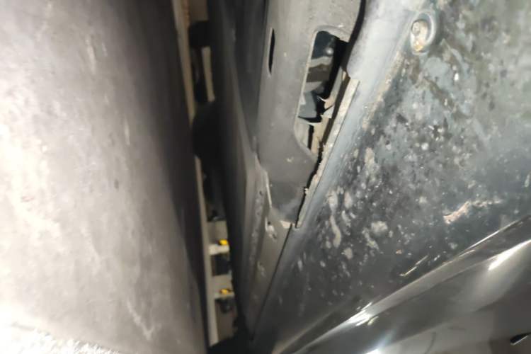 Used Hima AITO M5 2022 Extended-Range Four-Wheel Drive Performance Version Chassis Front Left